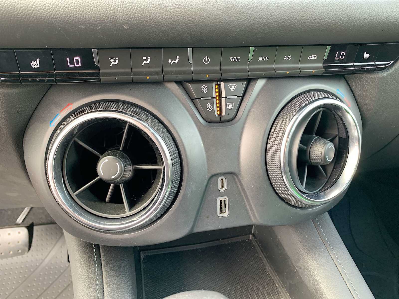 Certified 2020 Chevrolet Blazer LT AWD/4WD image 17