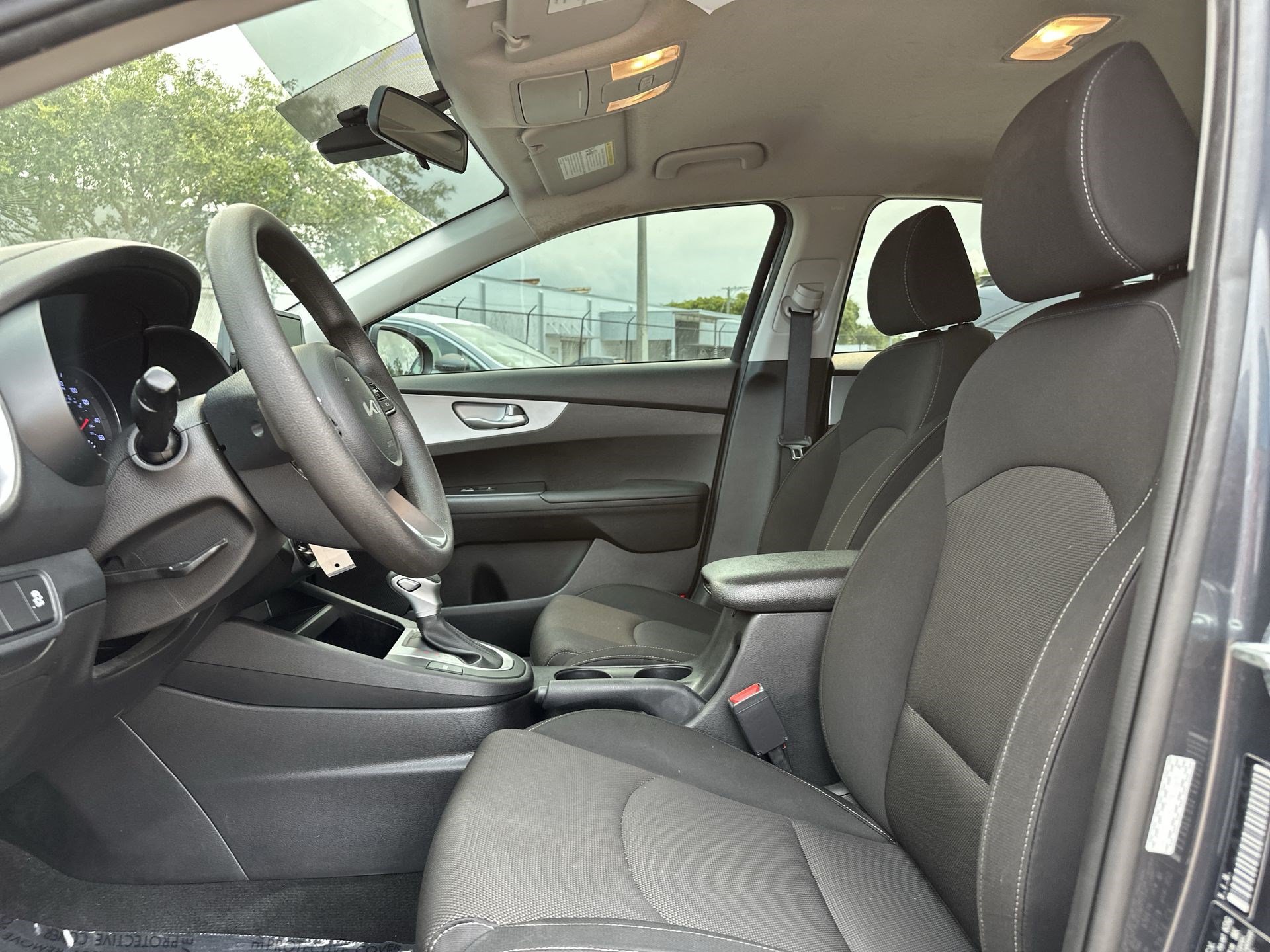 Certified 2023 Kia Forte LXS w/ LXS Technology Package FWD image 13