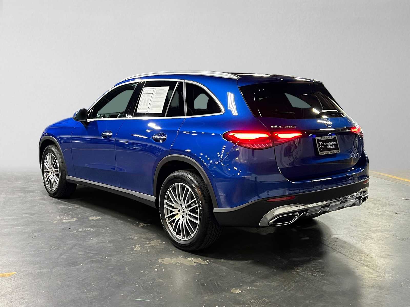 Certified 2026 Mercedes-Benz GLC 300 4MATIC image 5