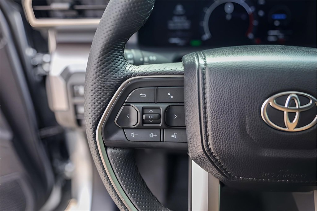 Used 2024 Toyota Tacoma 4x4 Double Cab Hybrid image 17