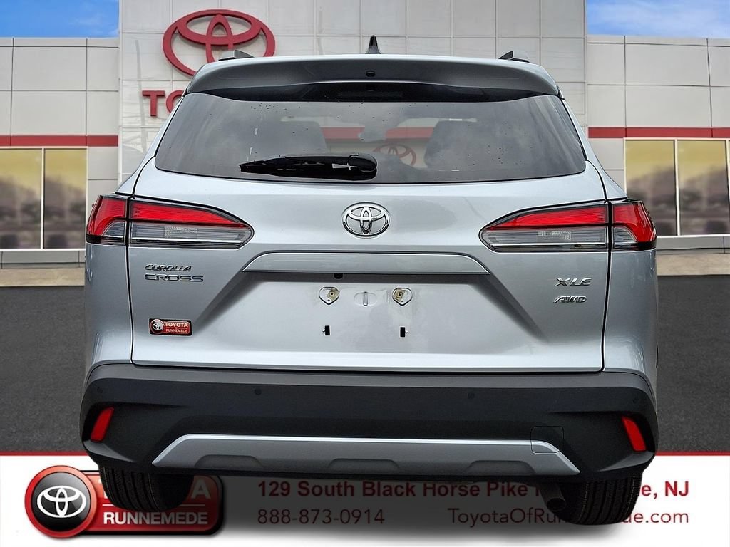 Certified 2025 Toyota Corolla Cross XLE AWD/4WD image 5