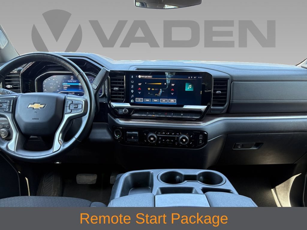 Used 2025 Chevrolet Silverado 1500 LT AWD/4WD image 3