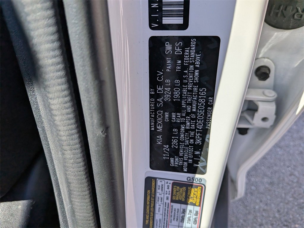 Used 2025 Kia K4 LXS image 31