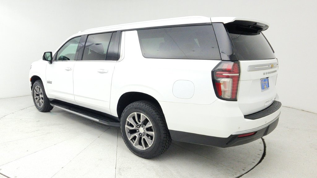Certified 2022 Chevrolet Suburban LT w/ Luxury Package RWD image 5