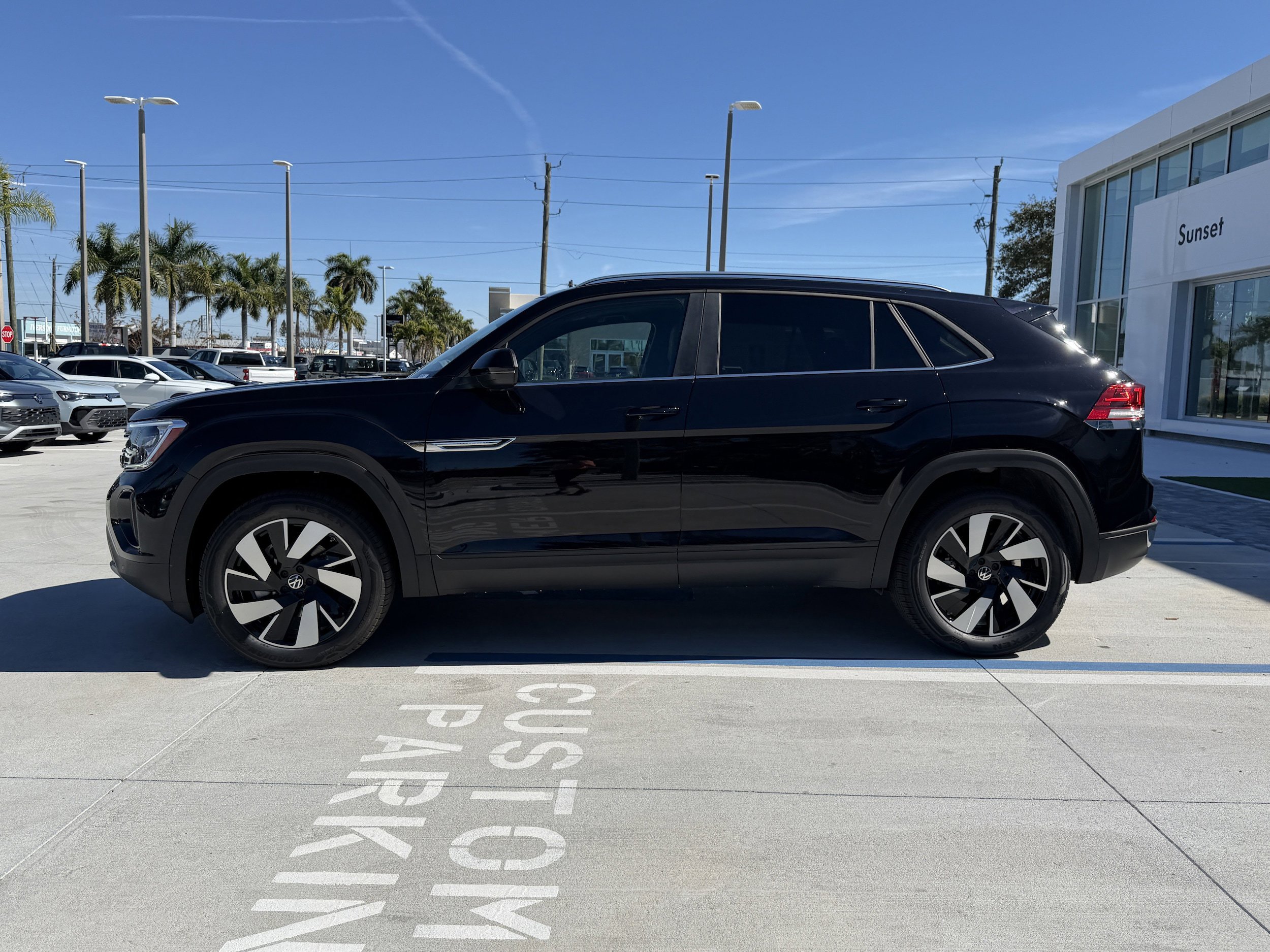 New 2026 Volkswagen Atlas Cross Sport SE image 6