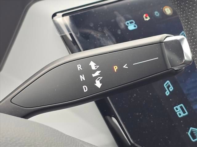 New 2027 Chevrolet Bolt LT FWD image 26
