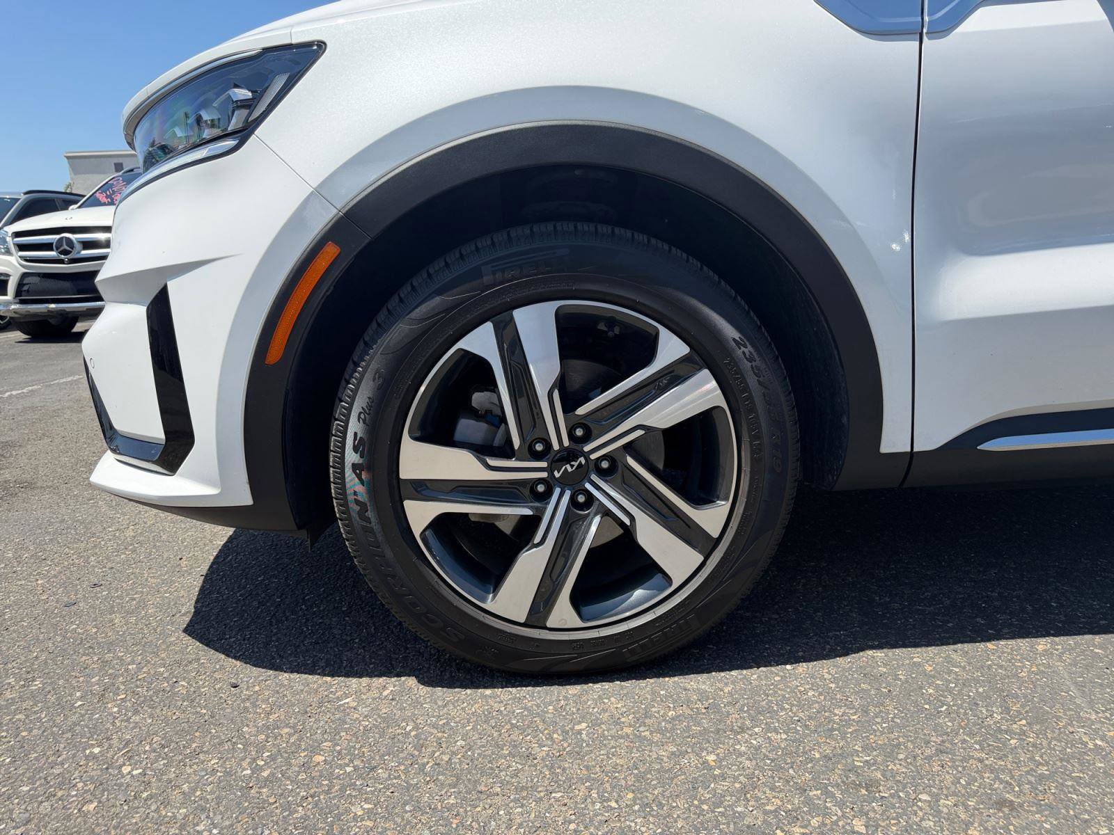 Used 2023 Kia Sorento SX Prestige w/ Panoramic Sunroof Package AWD/4WD image 31