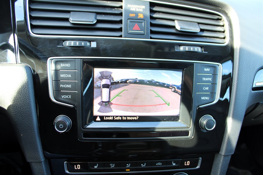 Used 2015 Volkswagen Golf SEL FWD image 23