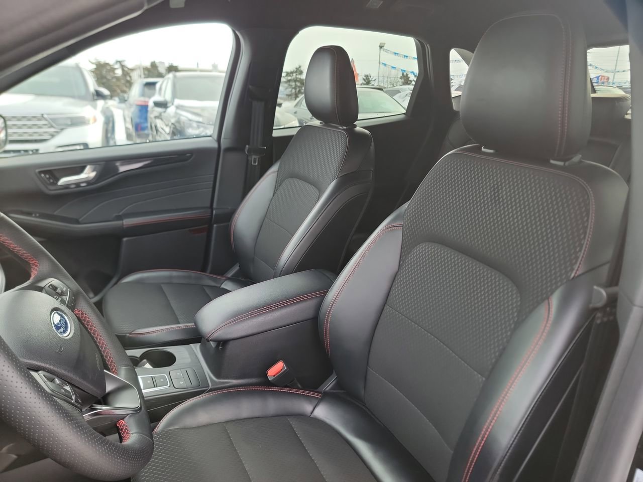 Used 2025 Ford Escape ST-Line image 13