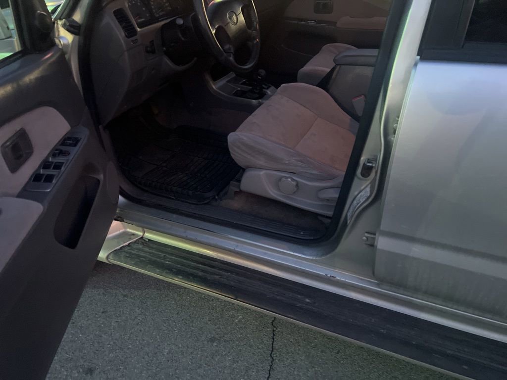 Used 2001 Toyota 4Runner SR5 image 9