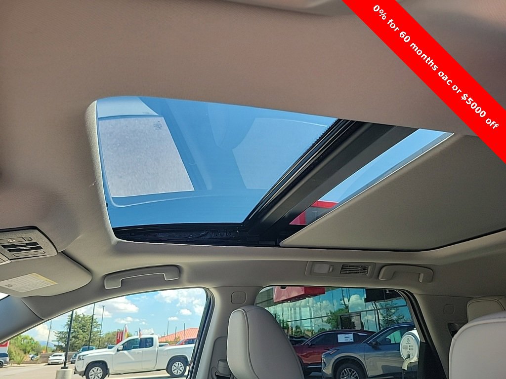 New 2025 Nissan Pathfinder SL w/ SL Premium Package image 33