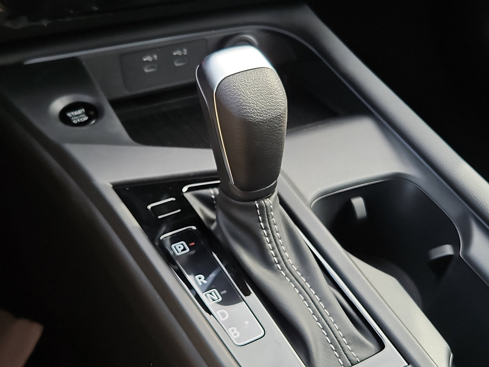 New 2026 Nissan Sentra SV w/ SV Convenience Package FWD image 12