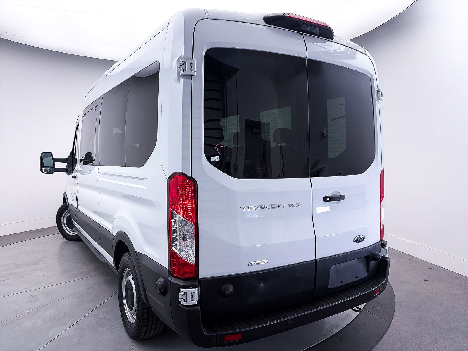 Used 2020 Ford Transit 350 XL image 7