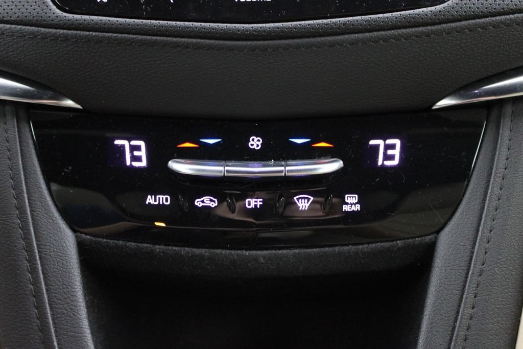 Used 2019 Cadillac XT5 FWD image 36