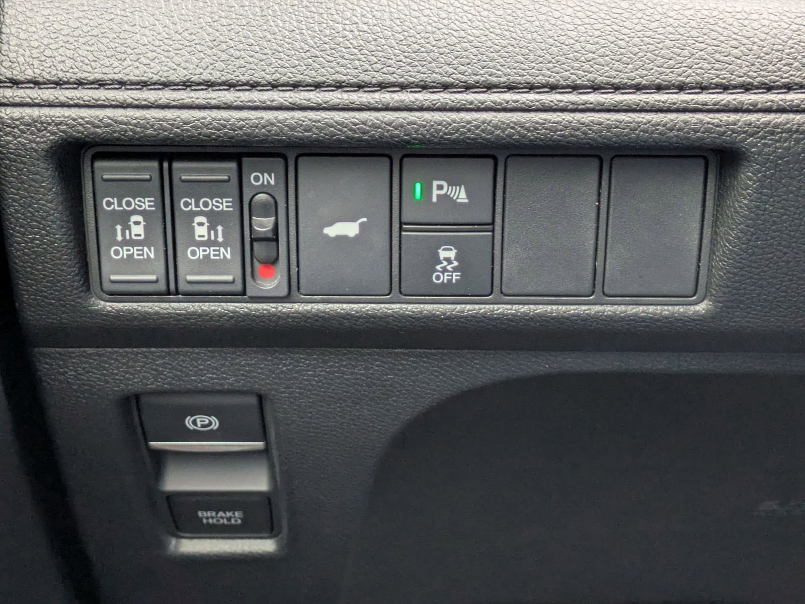 Used 2025 Honda Odyssey Elite image 17