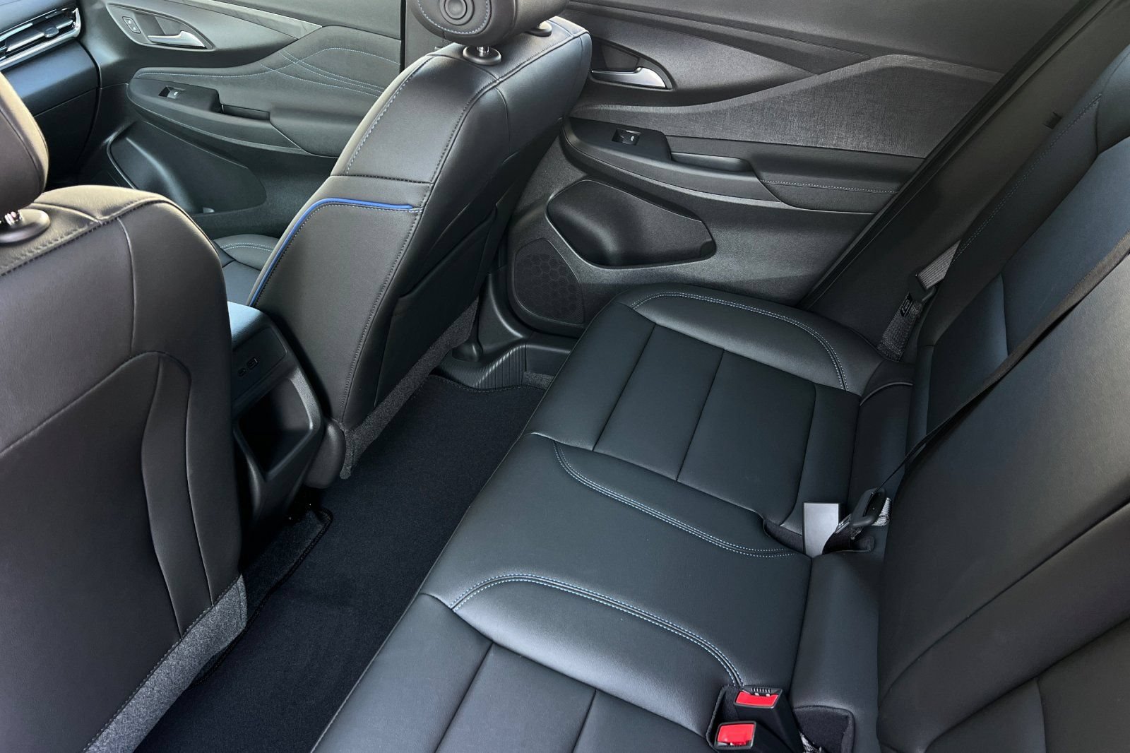 New 2026 Buick Envista Sport Touring w/ Convenience I Package FWD image 9