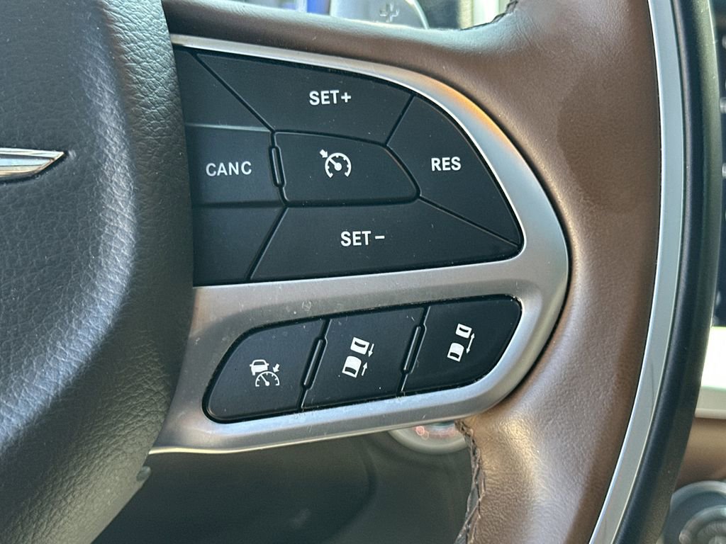 Used 2018 Chrysler 300 C w/ Sun, Sound & Nav Package image 27