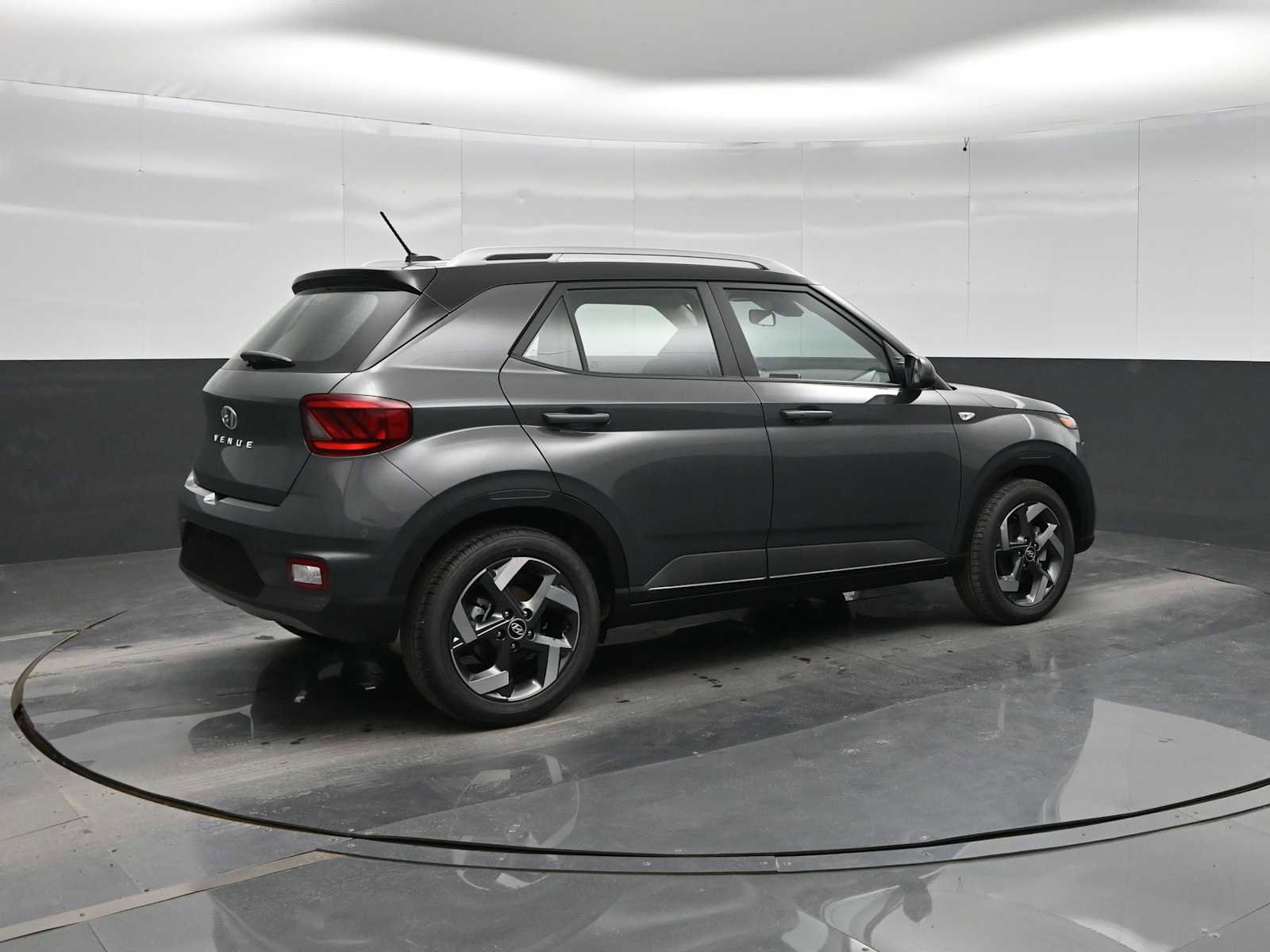 New 2026 Hyundai Venue SEL FWD image 8