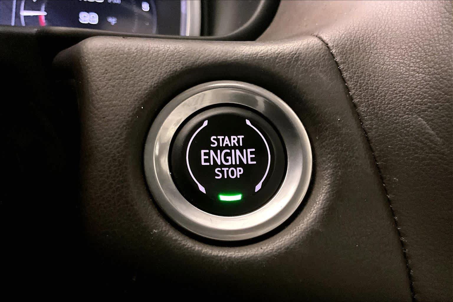 Used 2022 GMC Yukon SLT w/ SLT Premium Package AWD/4WD image 31