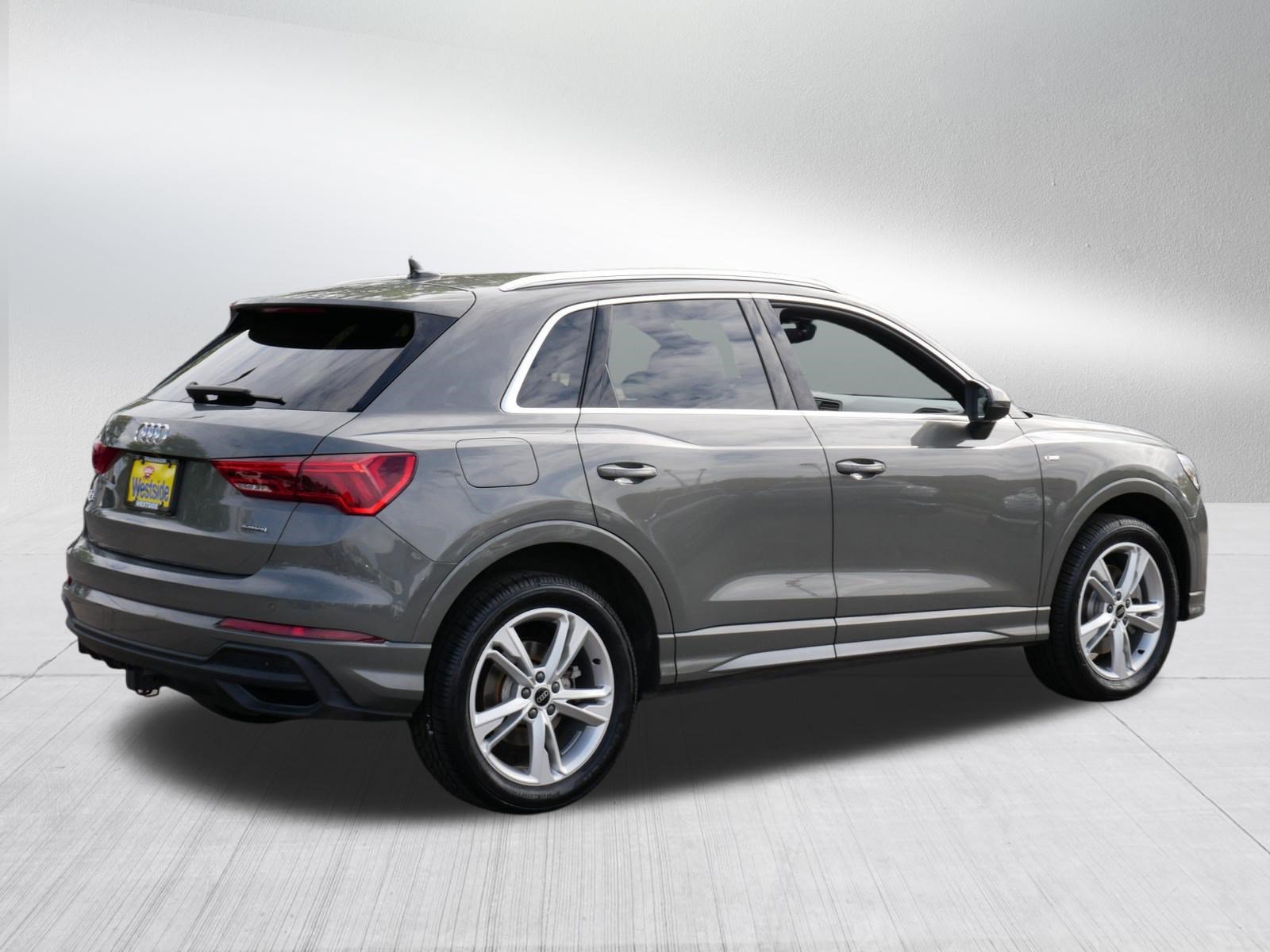 Used 2023 Audi Q3 2.0T Premium w/ Convenience Package AWD/4WD image 6
