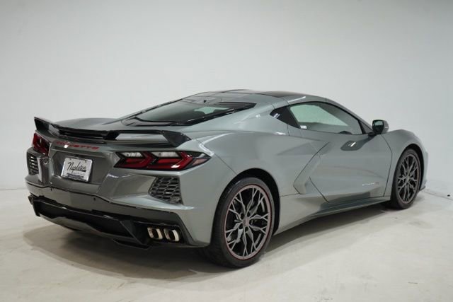 Used 2024 Chevrolet Corvette Stingray Premium Cpe w/ Z51 Performance Package RWD image 7