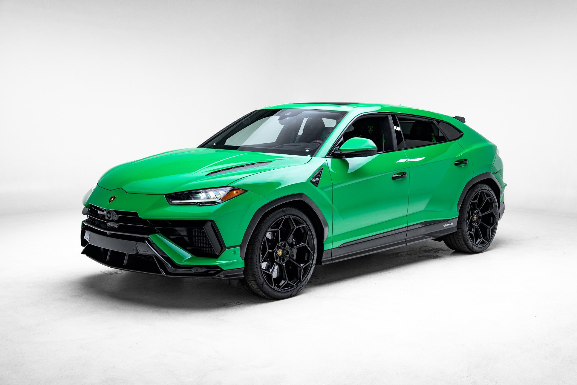 Used 2023 Lamborghini Urus Performante AWD/4WD image 6