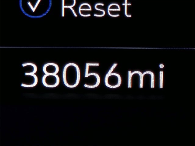 Used 2023 Cadillac XT6 Premium Luxury w/ Technology Package image 28