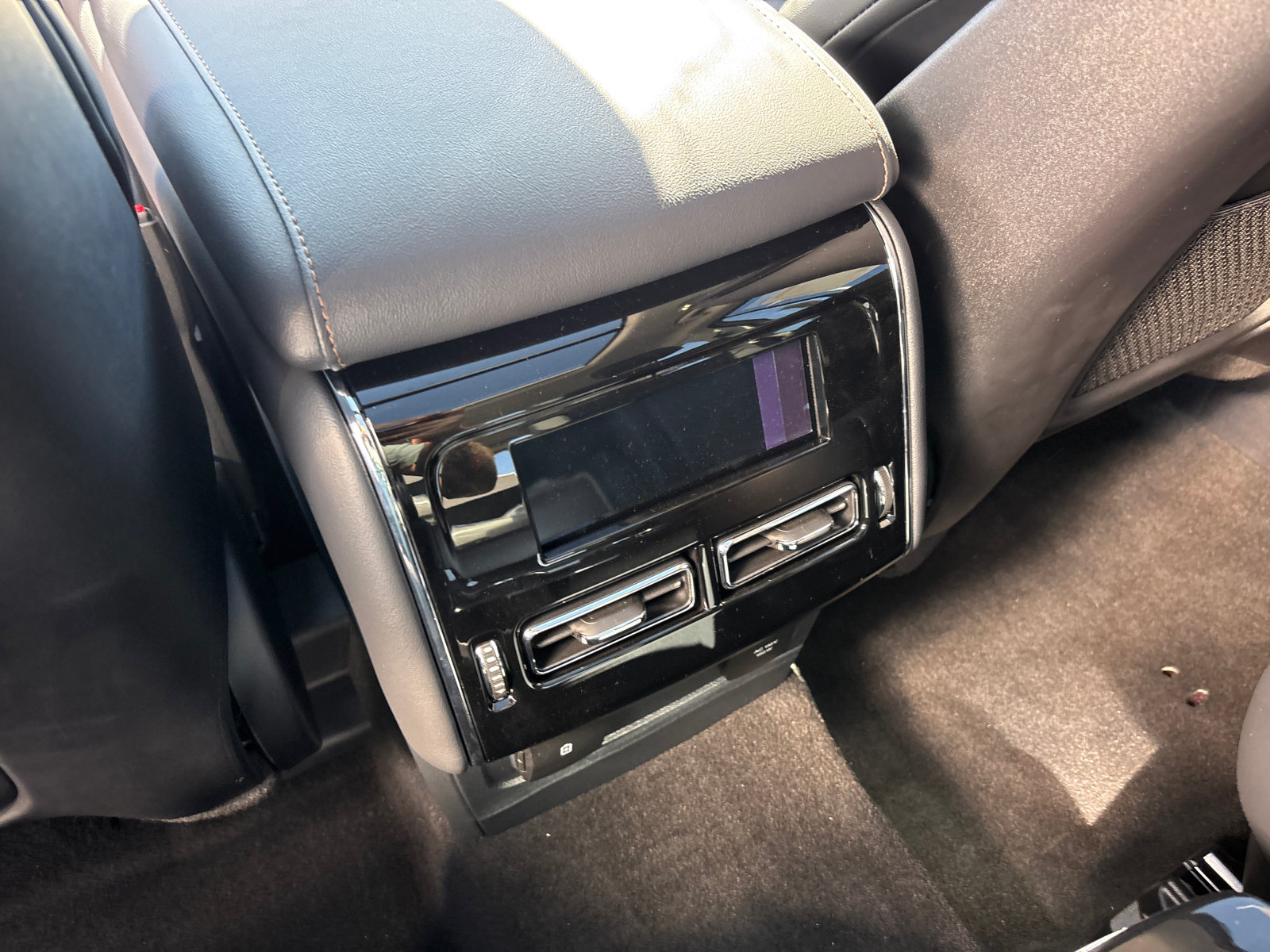 New 2026 Lincoln Aviator Reserve w/ Jet Appearance Package AWD/4WD image 29