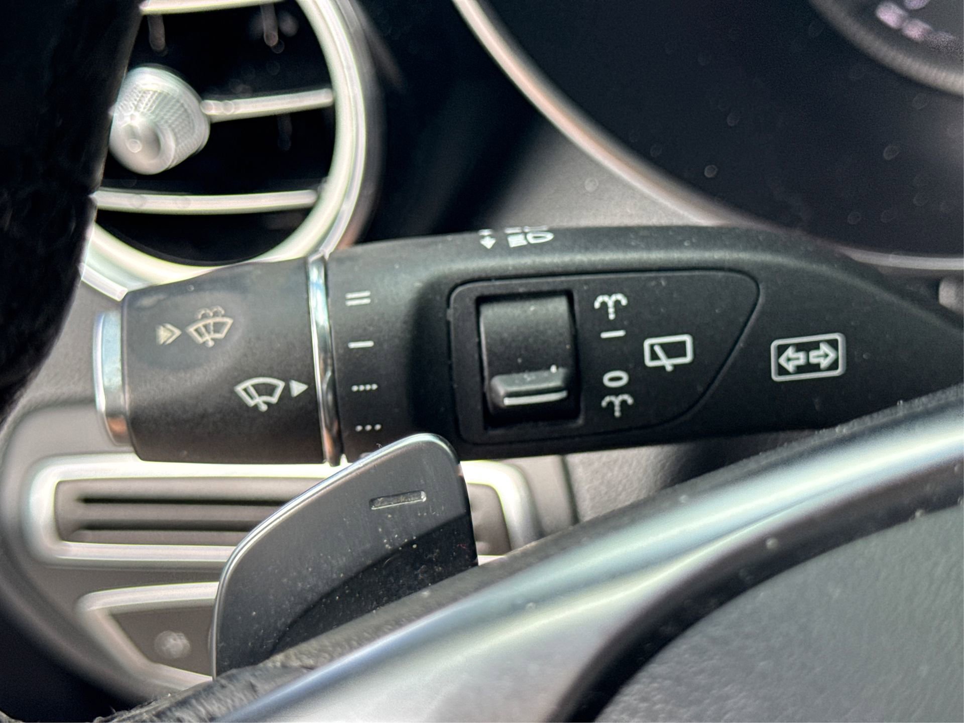 Used 2019 Mercedes-Benz GLC 300 image 34