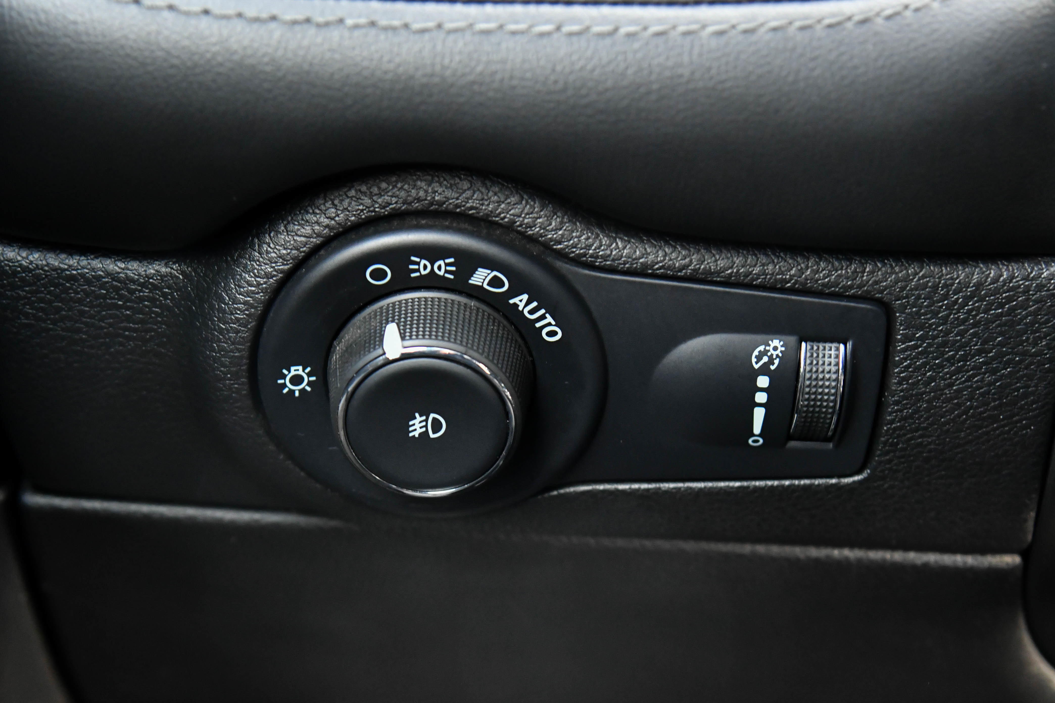 Used 2022 Dodge Durango GT image 33