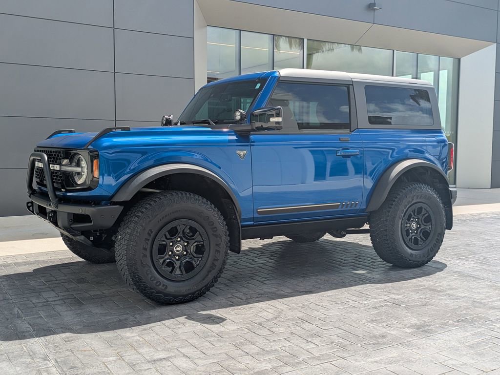 Used 2021 Ford Bronco First Edition AWD/4WD image 1