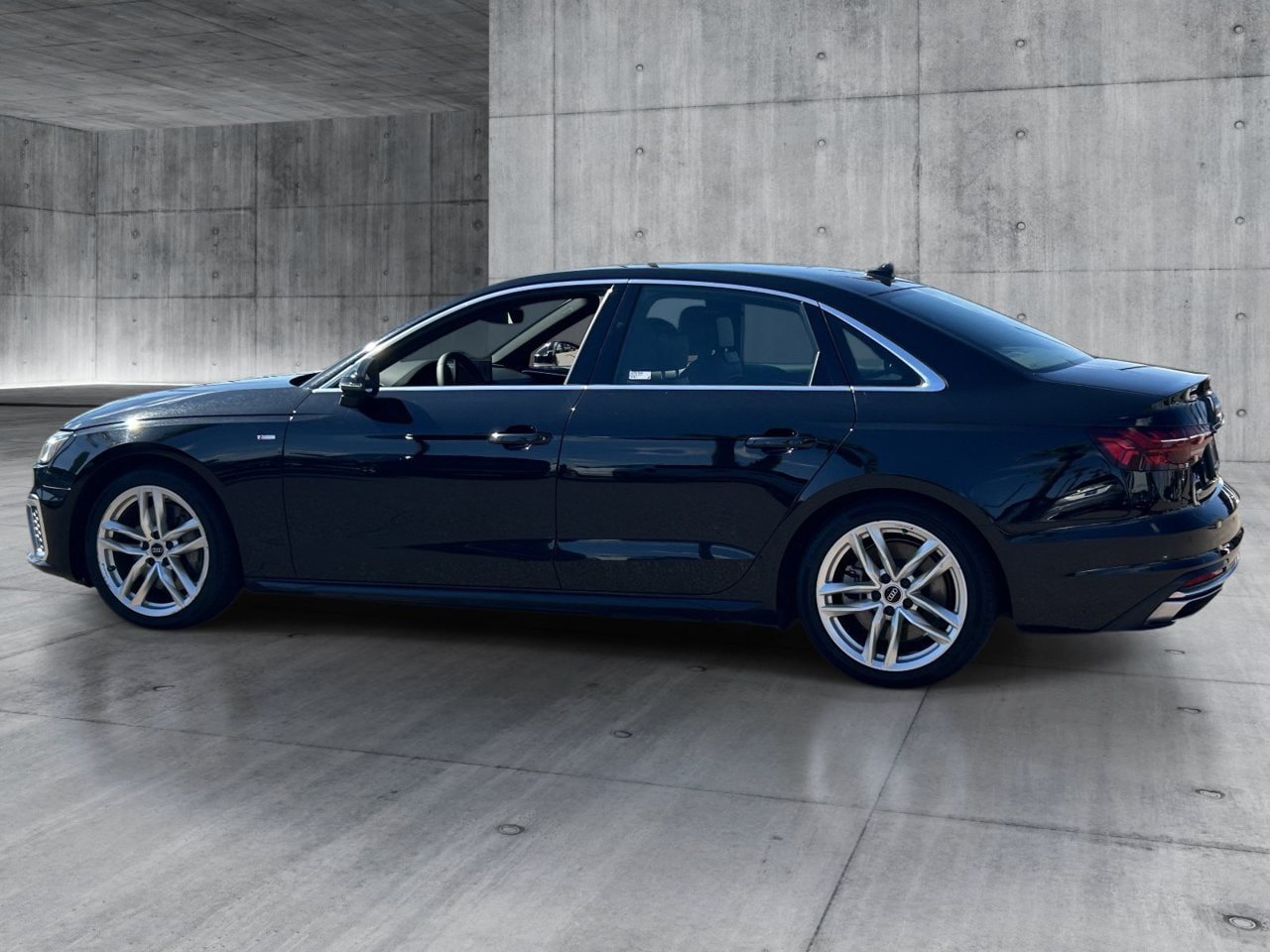 Used 2024 Audi A4 2.0T Premium Plus AWD/4WD image 3