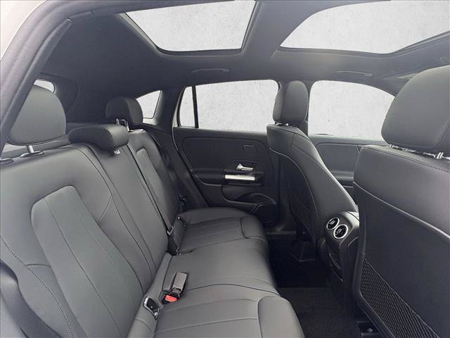 Used 2026 Mercedes-Benz GLA 250 image 21