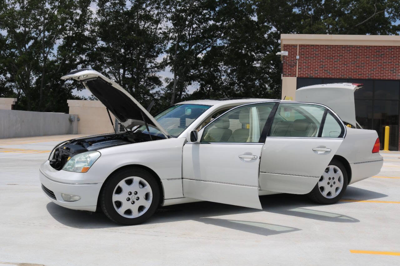 Used 2001 Lexus LS 430 RWD image 80