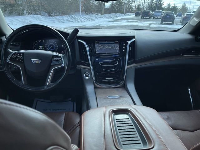 Used 2019 Cadillac Escalade Premium Luxury image 21