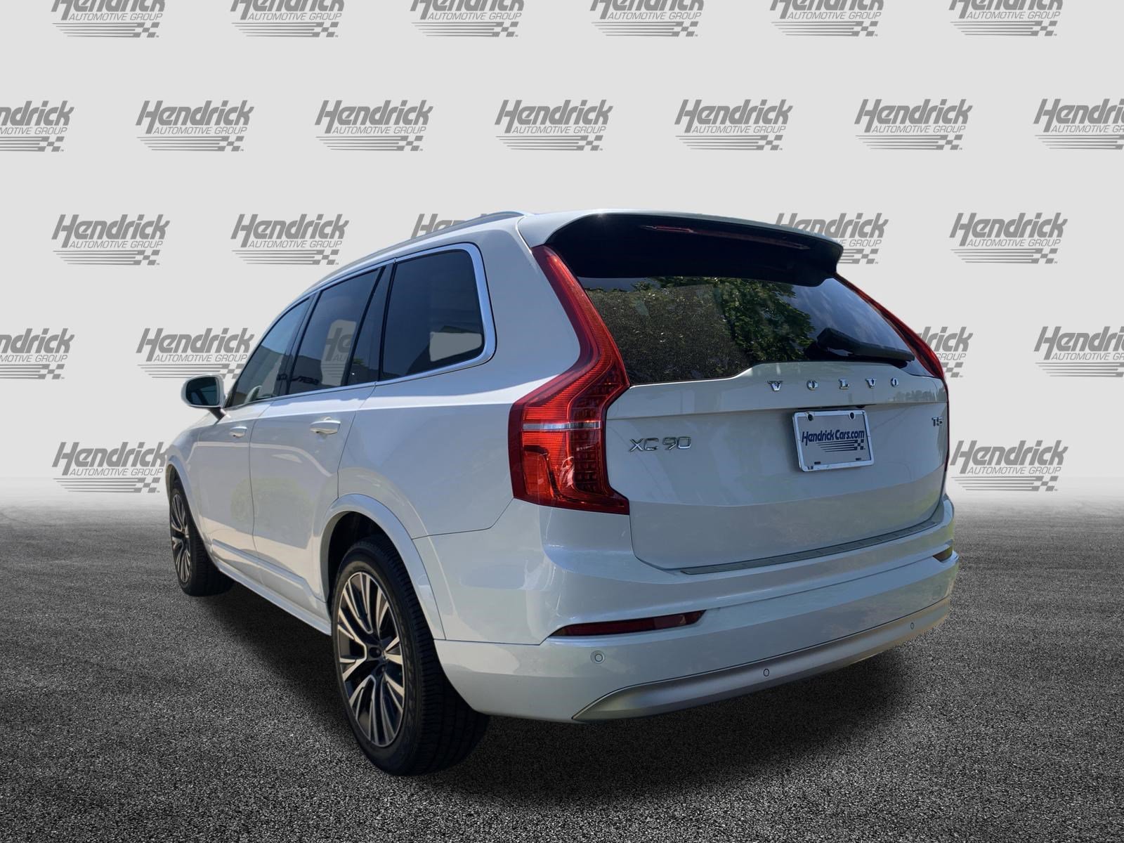 Used 2022 Volvo XC90 T5 Momentum w/ Climate Package FWD image 8