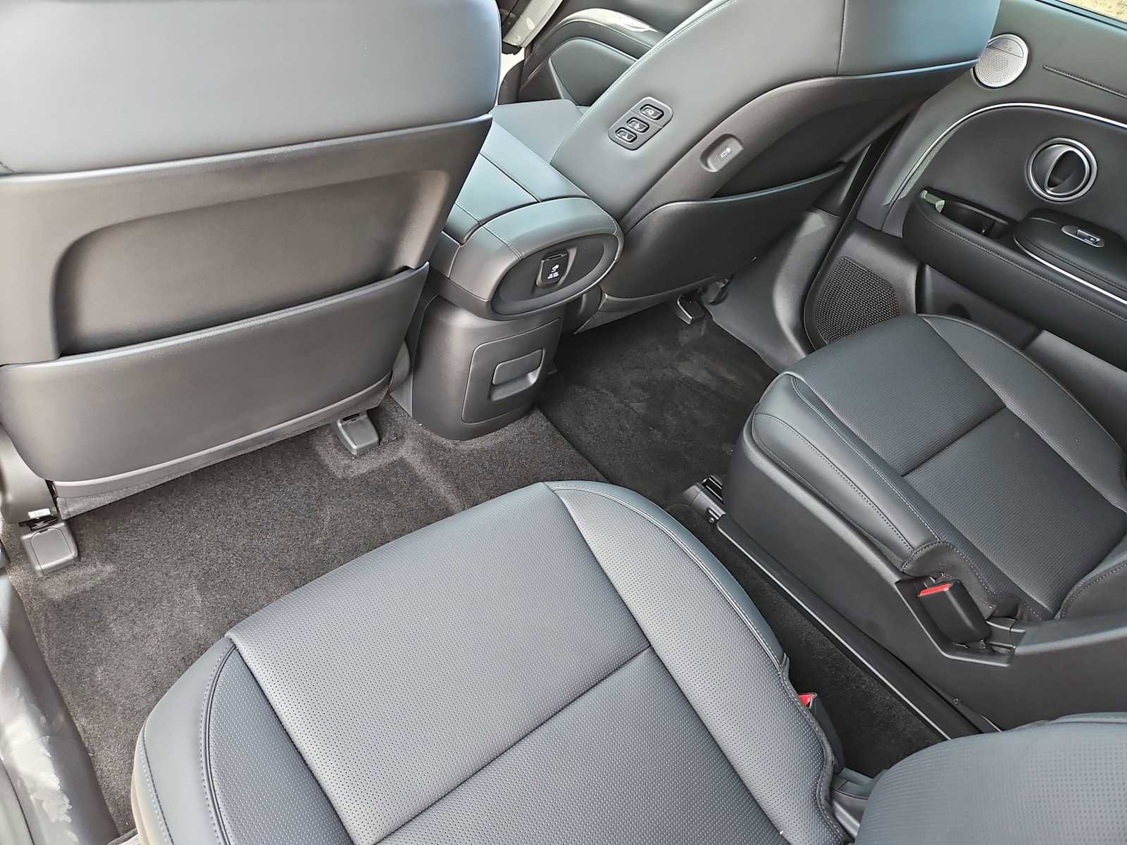New 2026 Hyundai Palisade Calligraphy FWD image 18