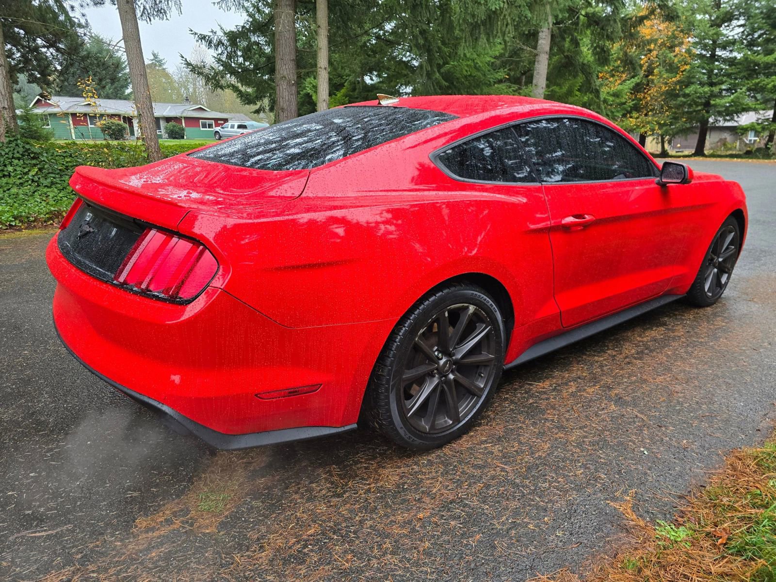 Used 2016 Ford Mustang Coupe image 5