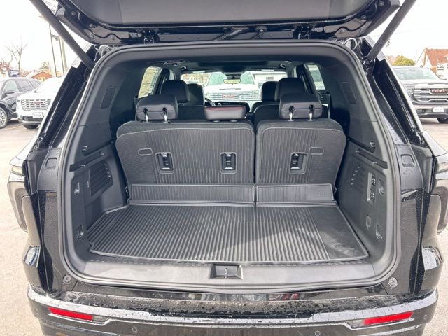 New 2026 Chevrolet Traverse RS w/ LPO, Floor Liner Package image 10
