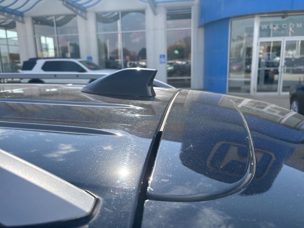 Used 2022 GMC Terrain SLT w/ Infotainment Package II image 17