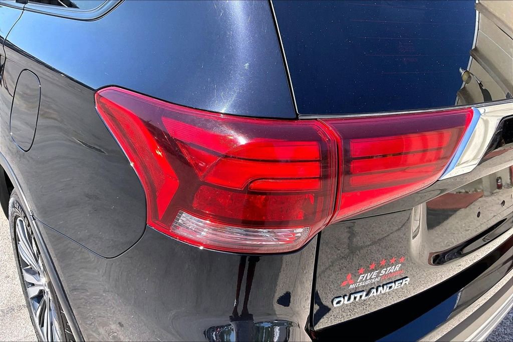Used 2020 Mitsubishi Outlander SE AWD/4WD image 28