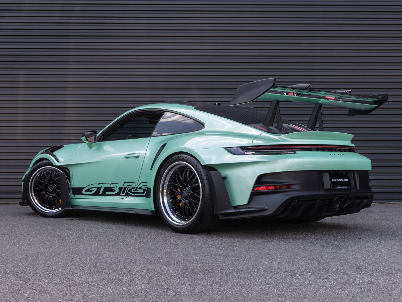 Used 2024 Porsche 911 GT3 RS RWD image 3