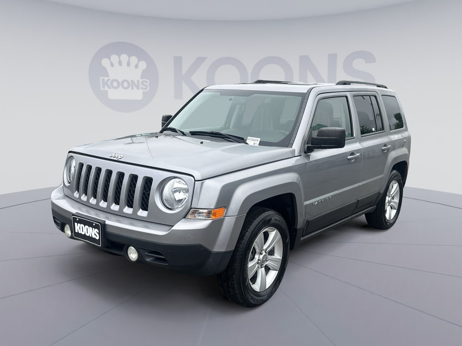 Used 2014 Jeep Patriot Latitude w/ Sun/Sound Group AWD/4WD image 1