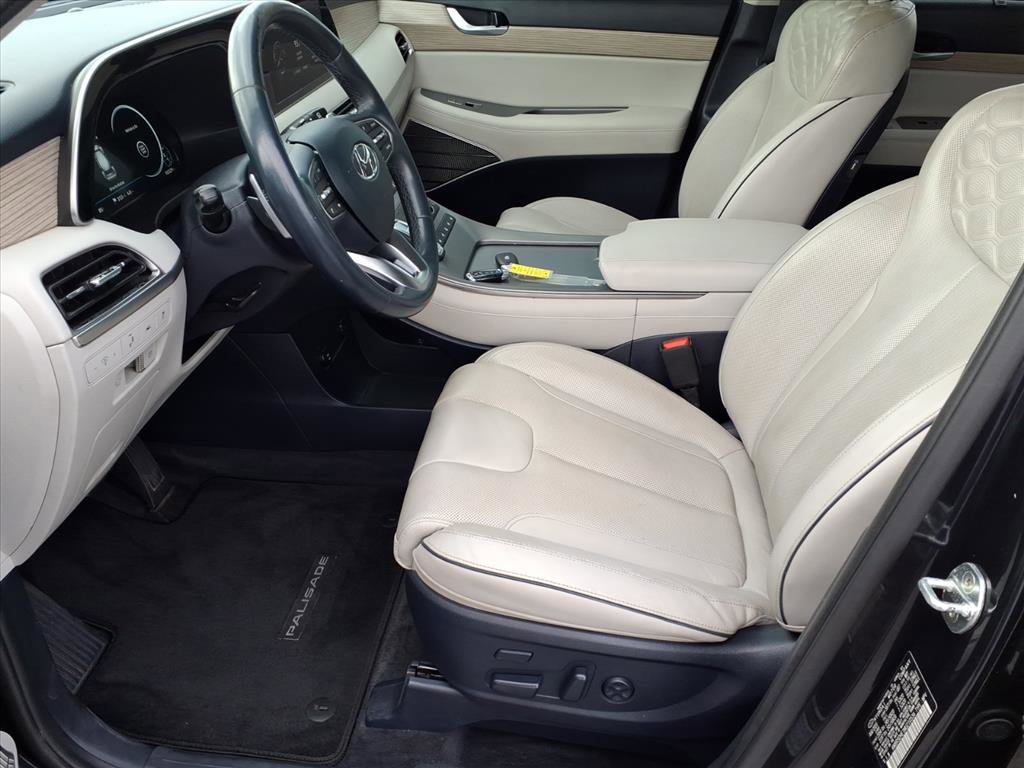 Used 2021 Hyundai Palisade Limited image 11