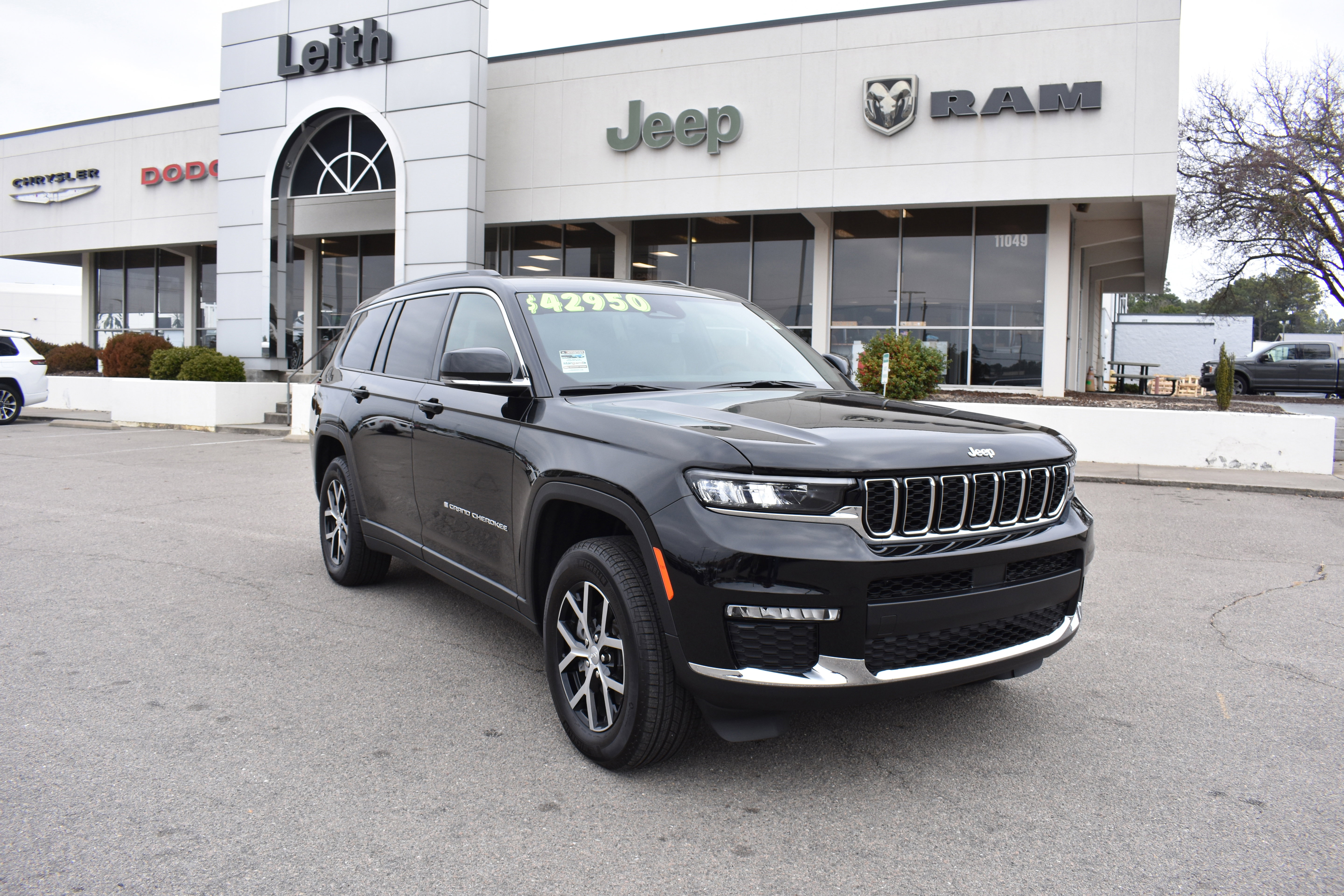 Used 2025 Jeep Grand Cherokee L Limited w/ Trailer Tow Package