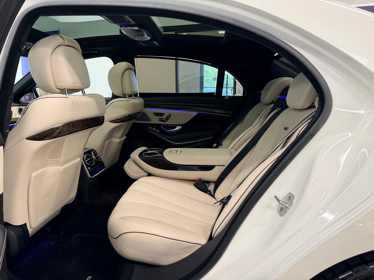 Used 2014 Mercedes-Benz S 63 AMG 4MATIC Sedan image 24