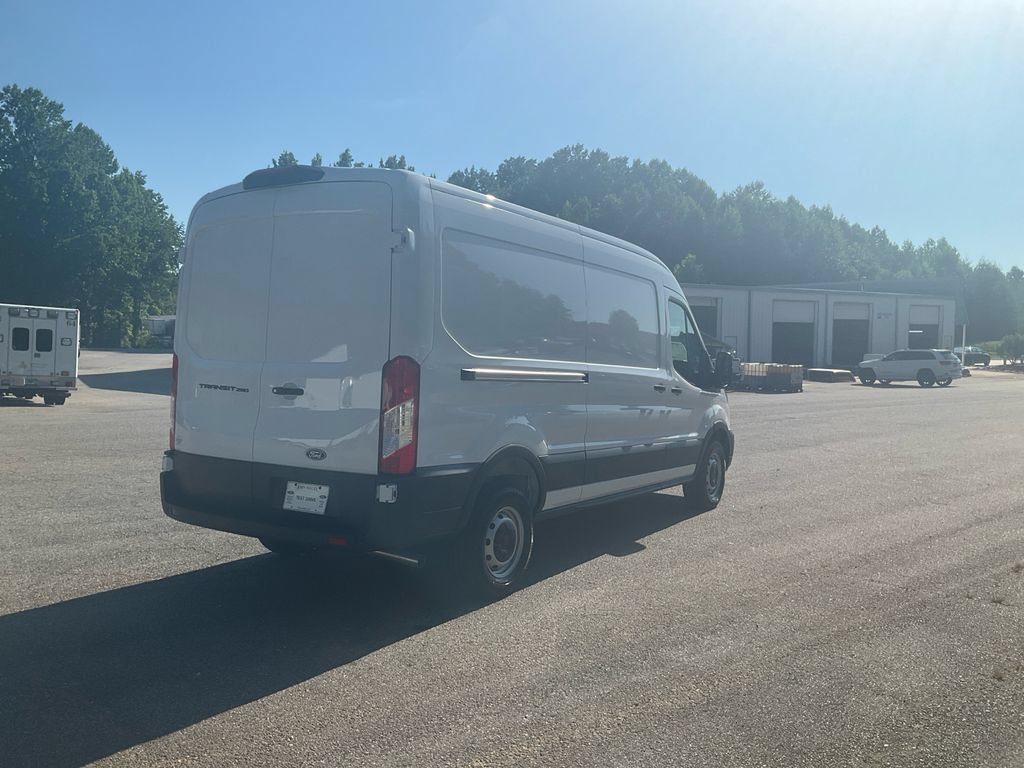 New 2026 Ford Transit 250 148 Medium Roof RWD image 5