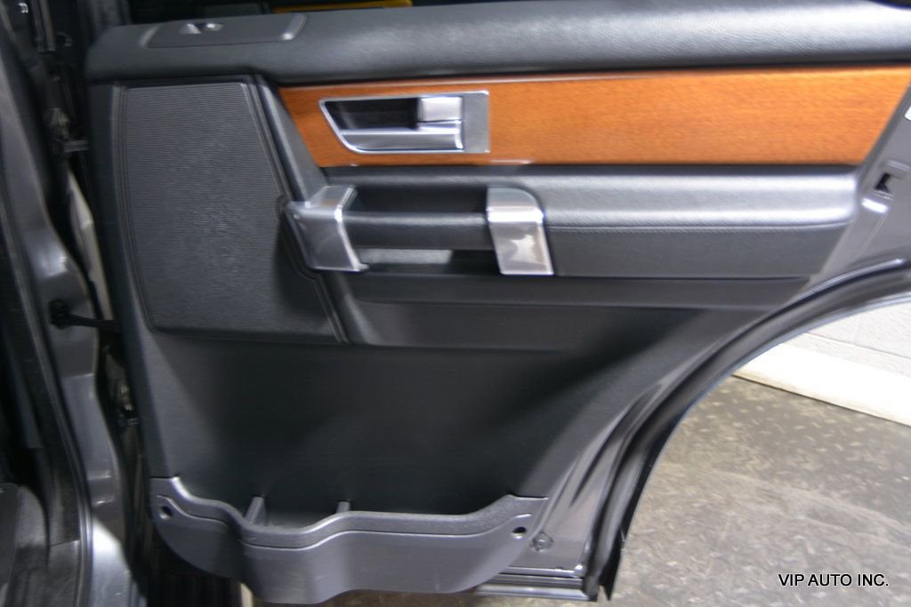 Used 2015 Land Rover LR4 HSE image 10