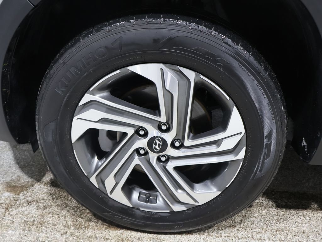 Used 2023 Hyundai Santa Fe SE image 9