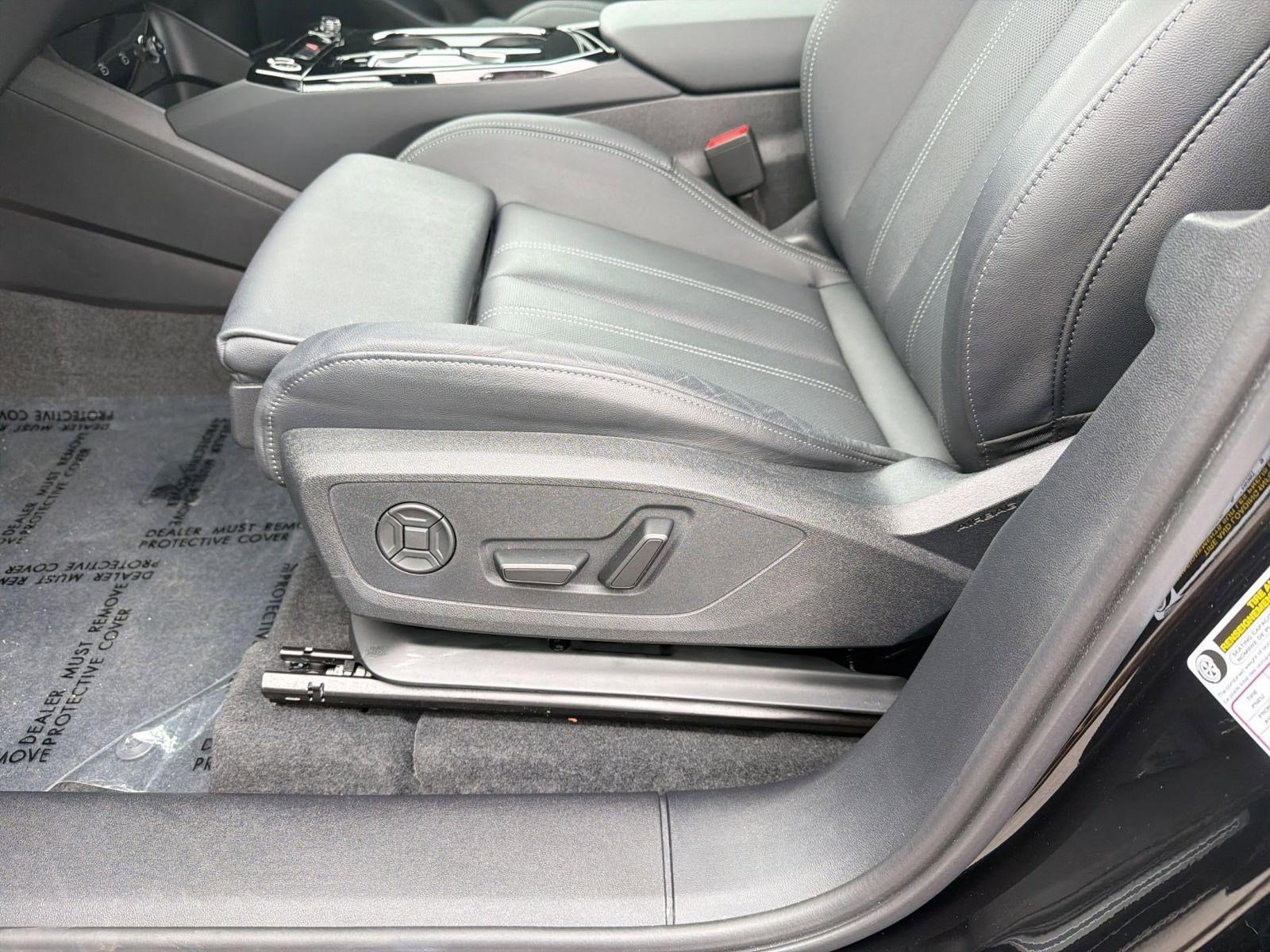 Used 2025 Audi Q6 e-tron Premium Plus w/ Premium Plus image 14